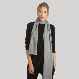 New arrivals: Cashmere scarf LAY